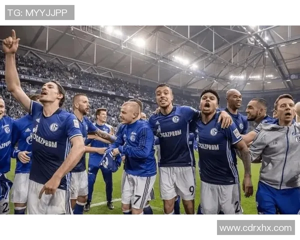 沙尔克04客场逼平柏林赫塔，展现强势逆袭实力